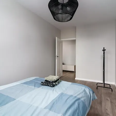 شقة Apartament Bernadovo Park غدينيا